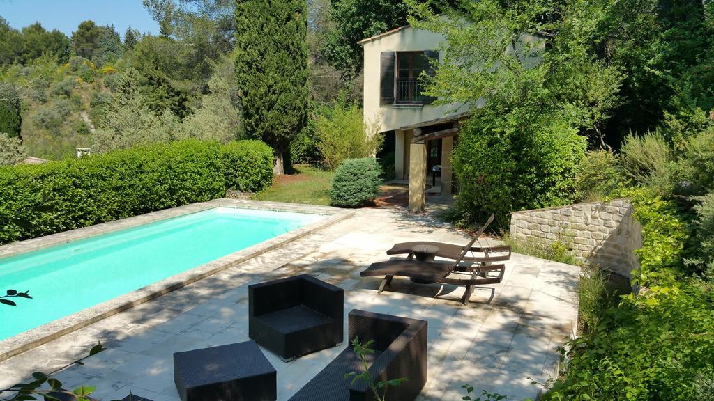 Bastide De La Madeleine Hotel Aix-en-Provence Room photo